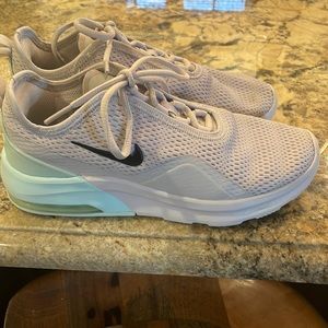 Nike Air Max Motion 2 - Women’s size 7 - Gray and Green